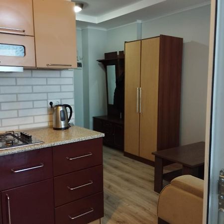 Yalcin Star Residence Apartment 300 Batumi Kültér fotó