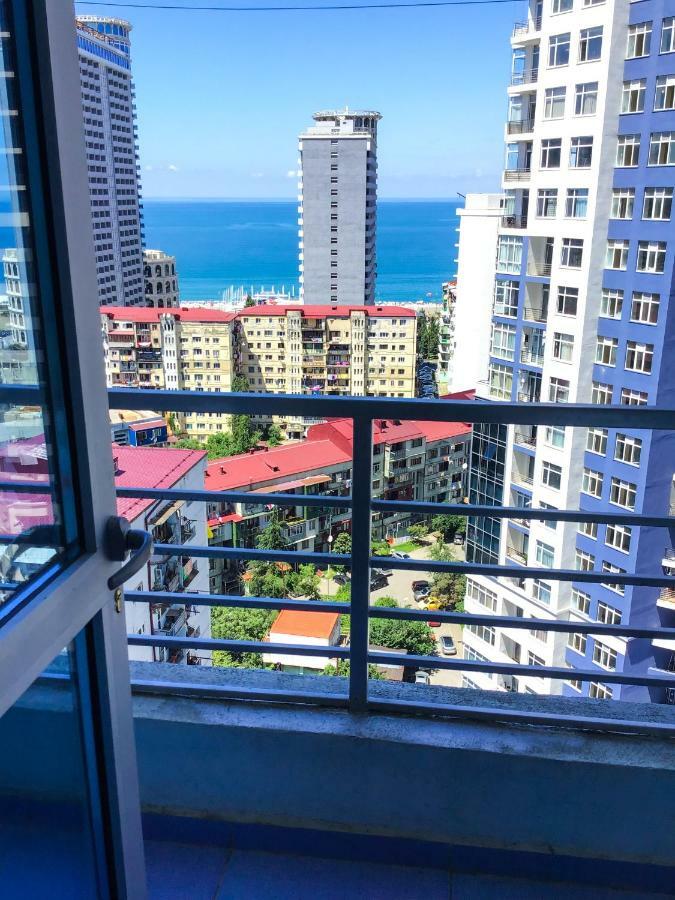 Yalcin Star Residence Apartment 300 Batumi Kültér fotó